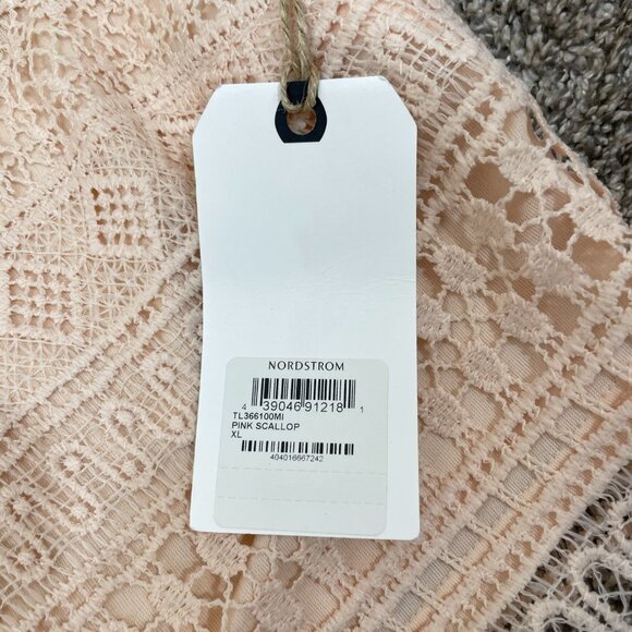 Leith Size XL Off-Shoulder Ivory Stretch Pink Scallop Lace Crop Top NWT - Picture 3 of 6